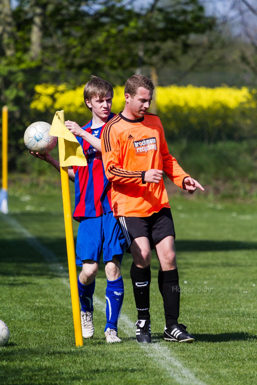 Bild 192 - Herren FSG BraWie 08 - TSV Ntzen : Ergebnis: 1:2